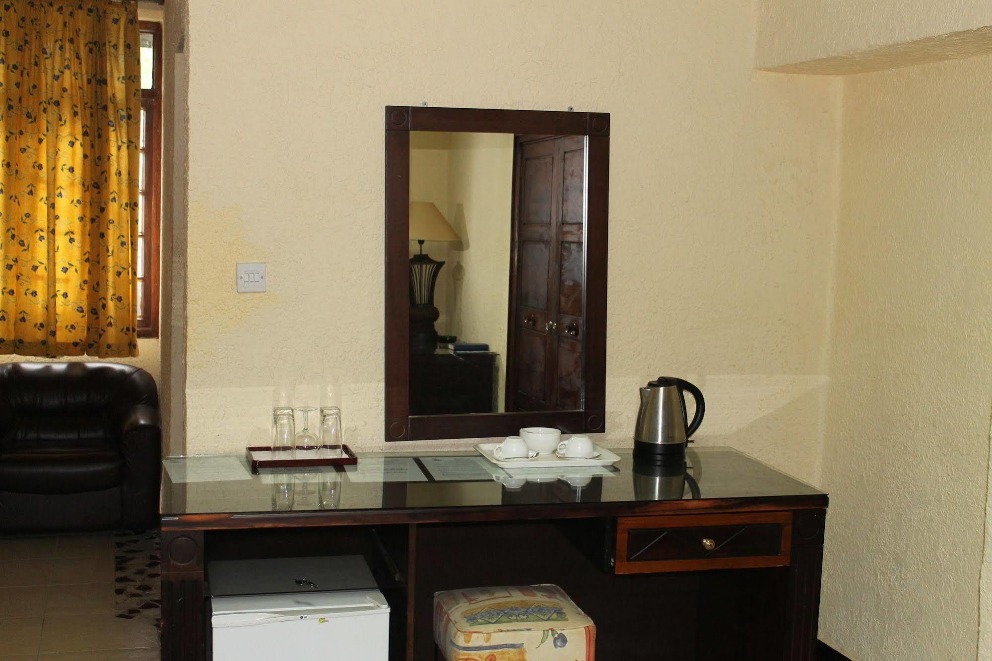 New Dodoma Hotel Exterior foto